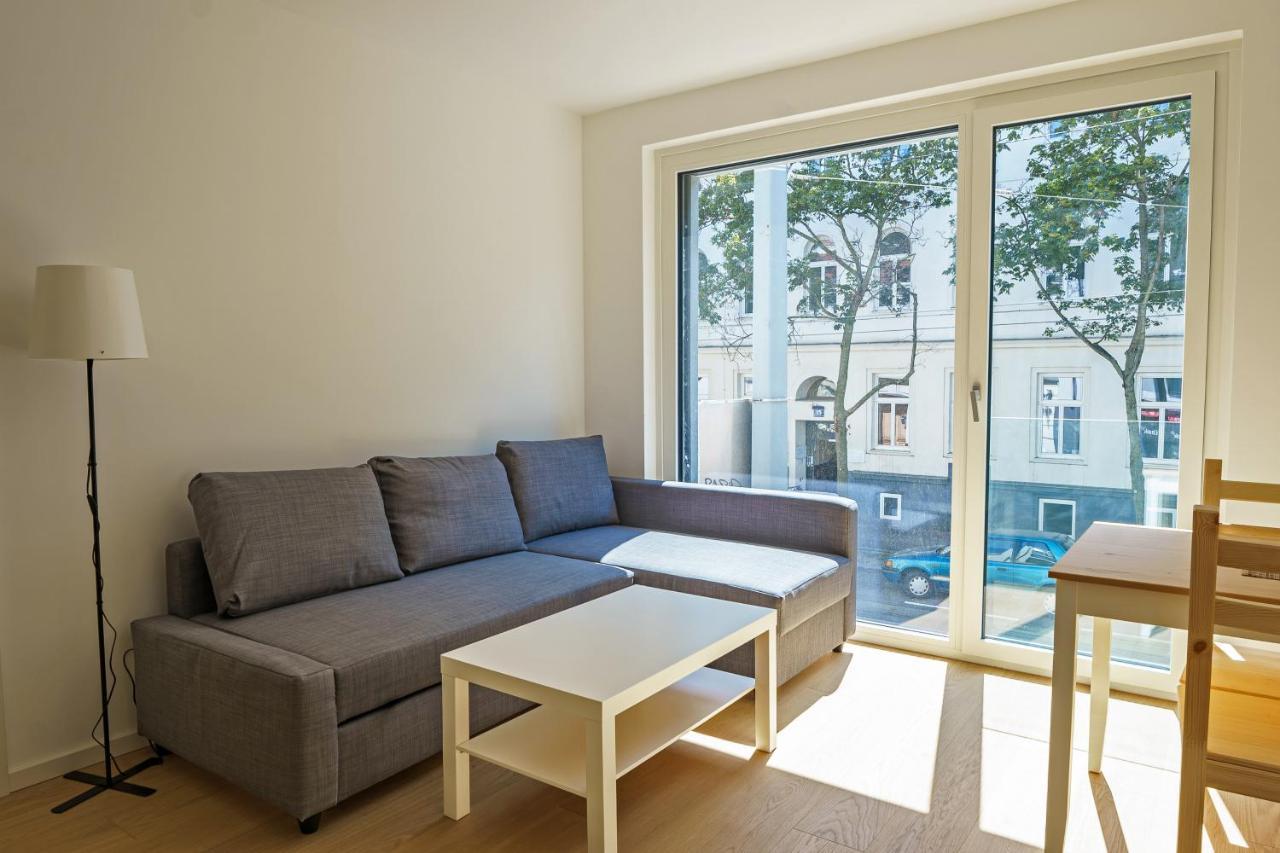 Living - Breitenseer Straße